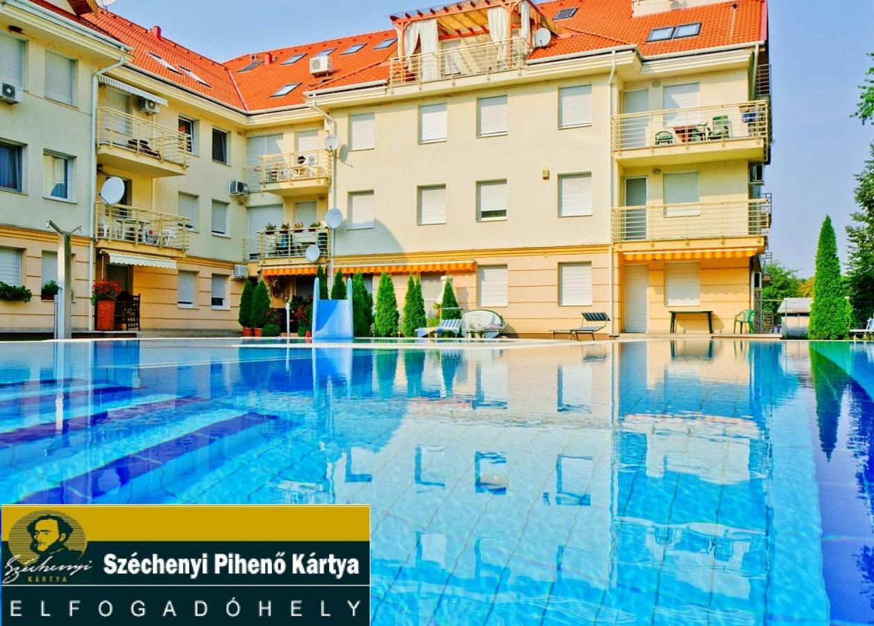 Oazis Wellness Apartman2 Hajdúszoboszló Exteriör bild