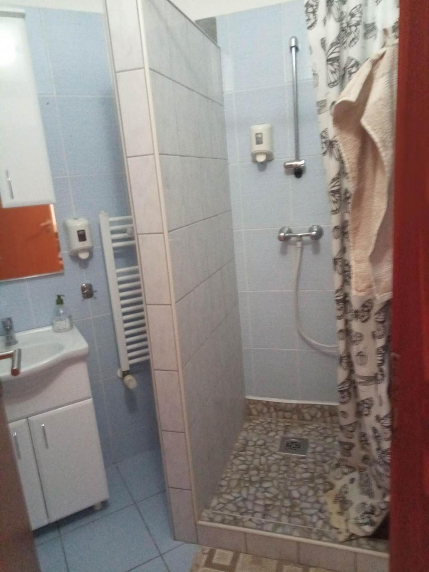 Oazis Wellness Apartman2 Hajdúszoboszló Rum bild