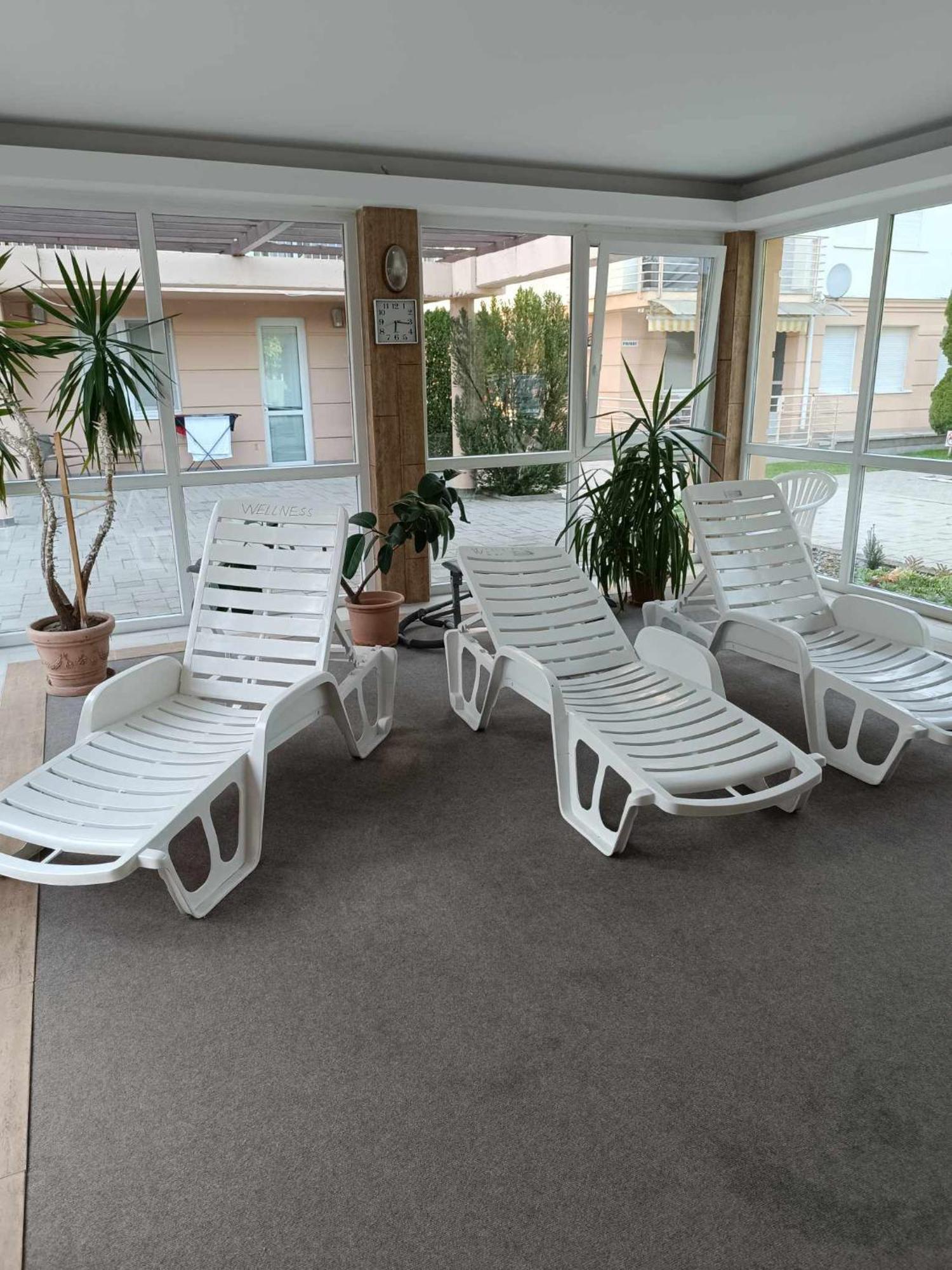 Oazis Wellness Apartman2 Hajdúszoboszló Exteriör bild