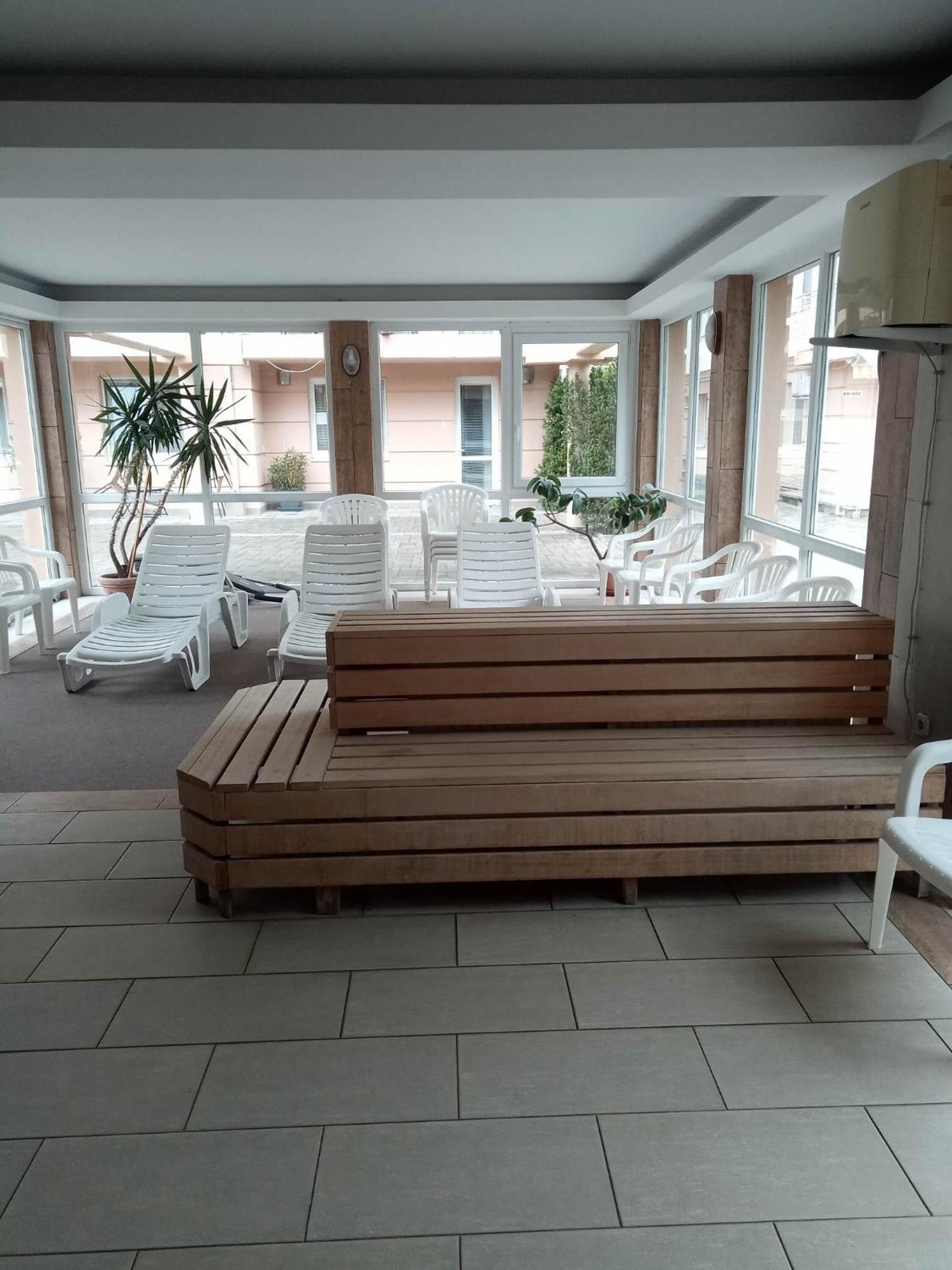 Oazis Wellness Apartman2 Hajdúszoboszló Exteriör bild